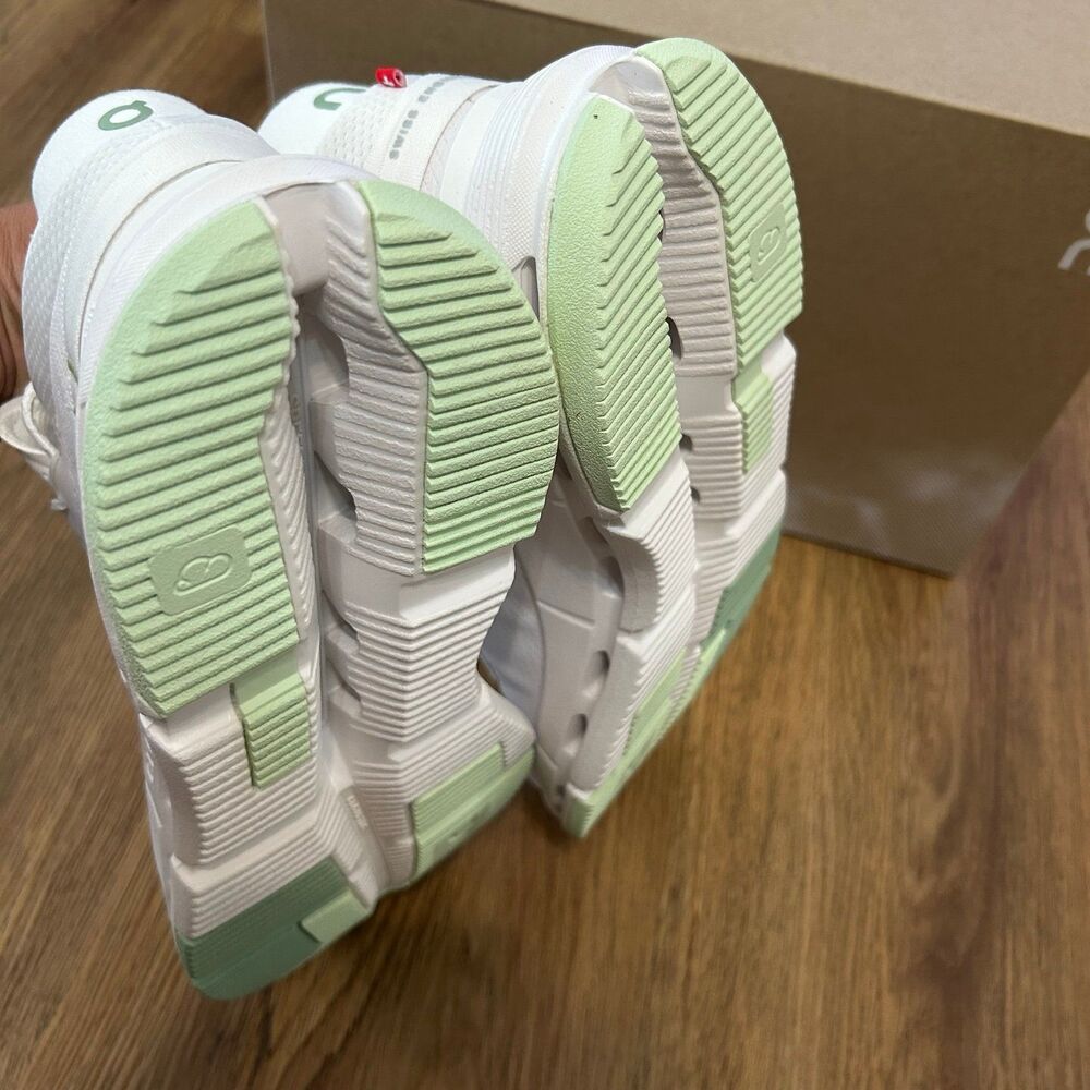 On CLOUDNOVA white sage lace up shoes sneakers women’s 7 new in box - Picture 5 of 8